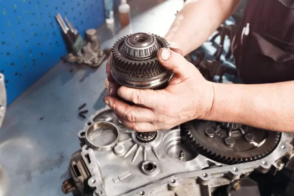 Gearbox and transmission service in Dubai